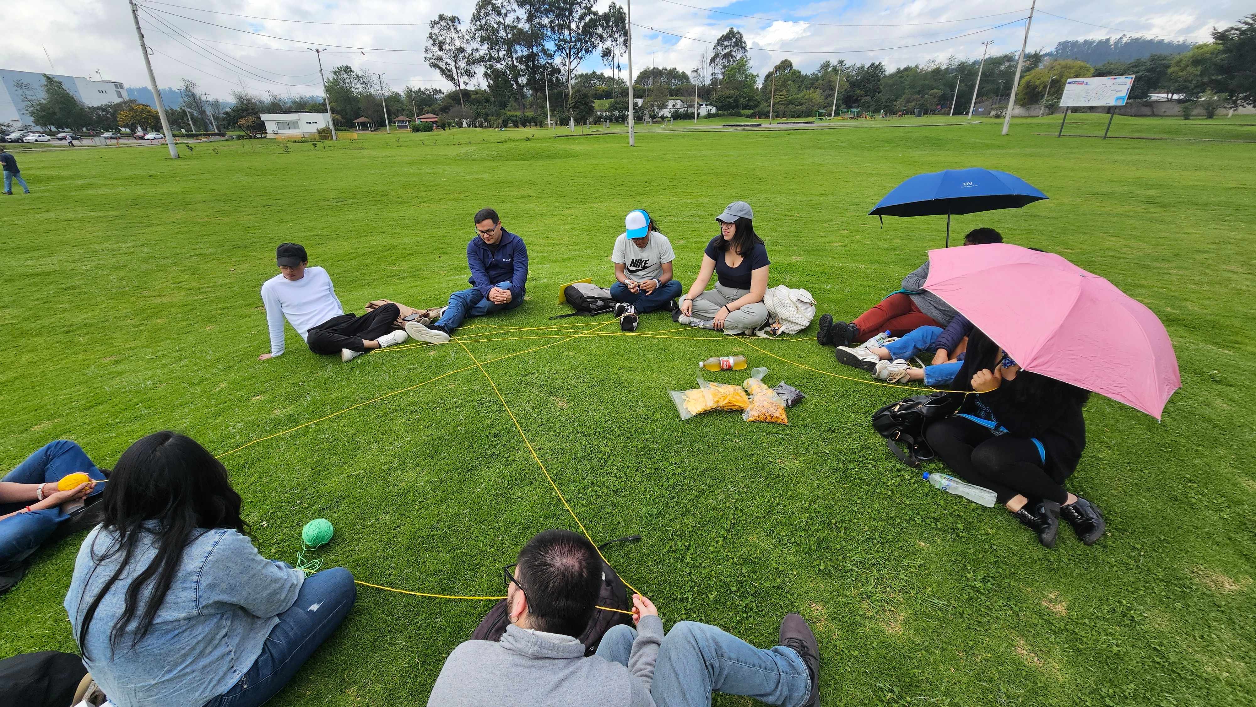 Actividad terapéutica grupal al aire libre